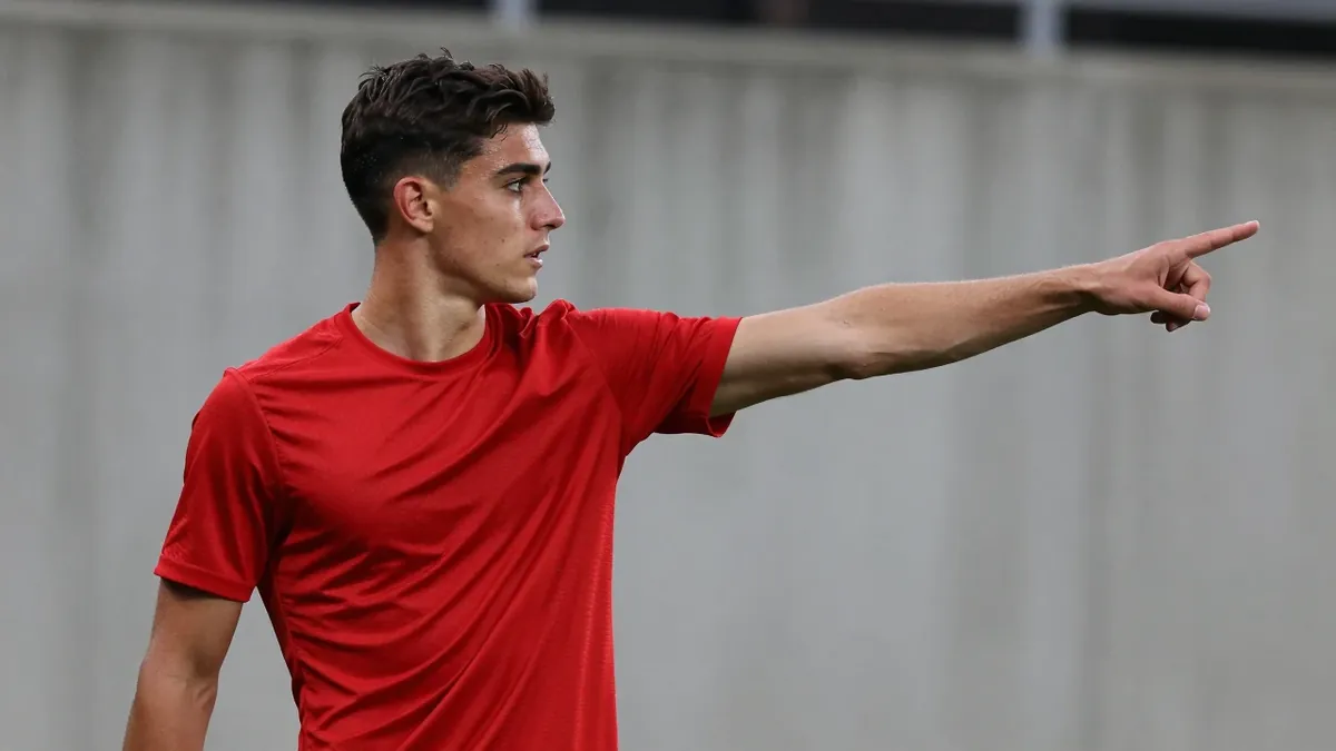 Tamworth FC bring back midfielder Ryan Howley on a three-month loan deal from League Two side Bristol Rovers, adding...